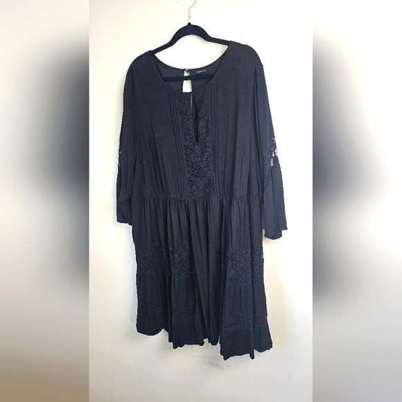 Torrid Black cotton n lace dress goth 🖤 plus size 3x bohemian keyhole front - Picture 9 of 10
